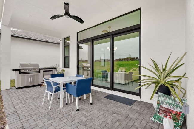 Building Photo - 10195 SW Latium Wy