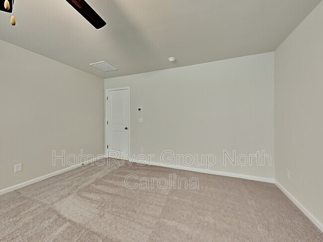 Building Photo - 12327 Old Dulin Farms Way