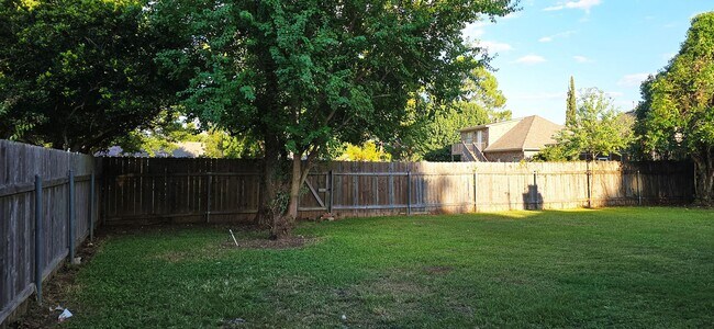 Building Photo - 6213 W Oxbow Loop