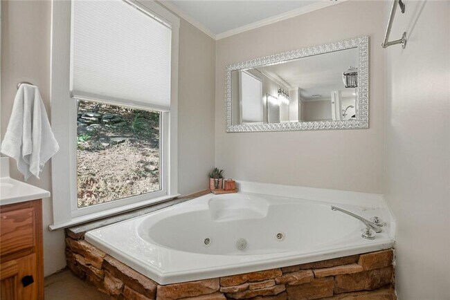 Building Photo - 203 Wild Azalea Cir