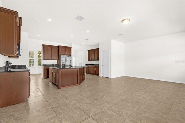 Building Photo - 8130 Red Stopper Ln