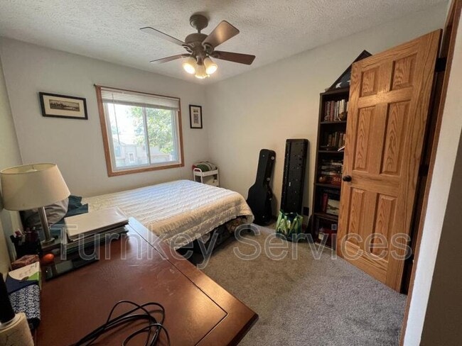 Building Photo - 405 Fort St