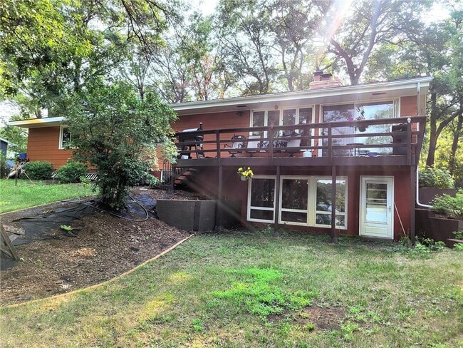 Building Photo - 13643 E Shore Ln SW