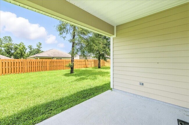 Building Photo - 18 E Sycamore Trl