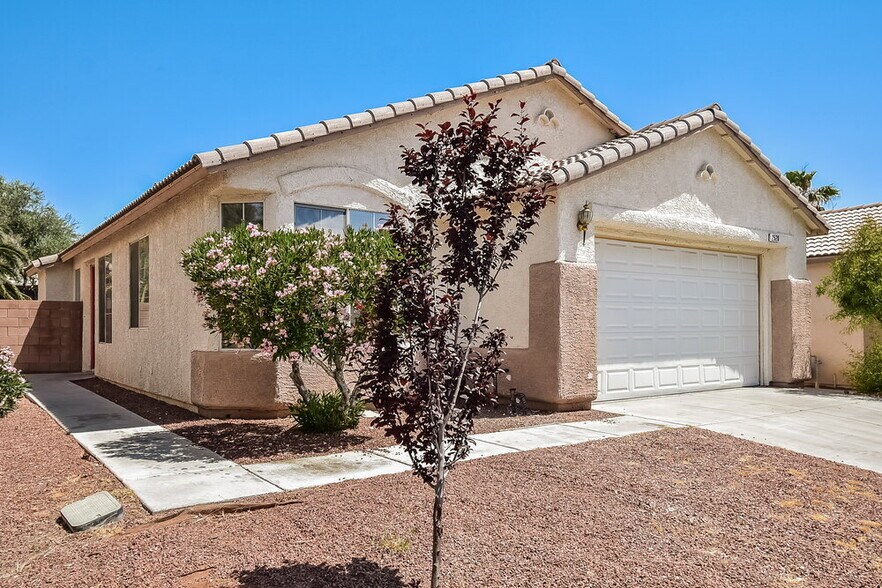 Building Photo - 2520 Bahama Point Ave