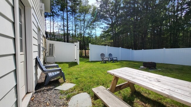 Building Photo - 285 Berwick Rd