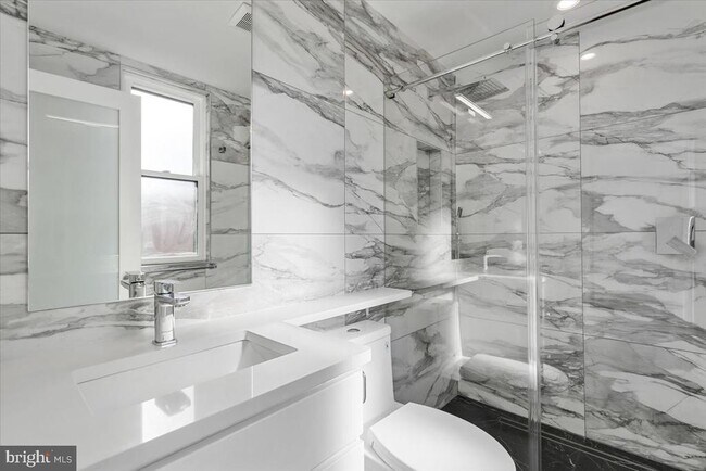 Building Photo - 3169 18th St NW