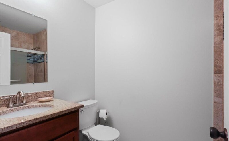 Building Photo - 5954 Kedron St