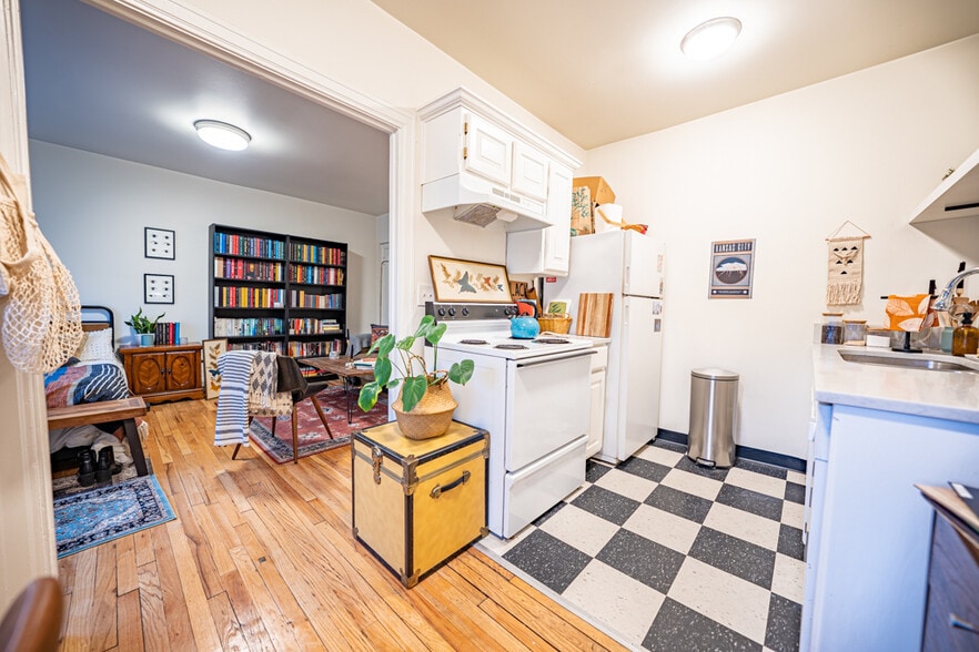 Building Photo - 4201 Locust St