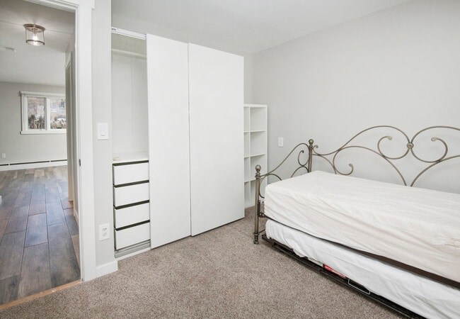 Building Photo - 2448 Garmisch Dr