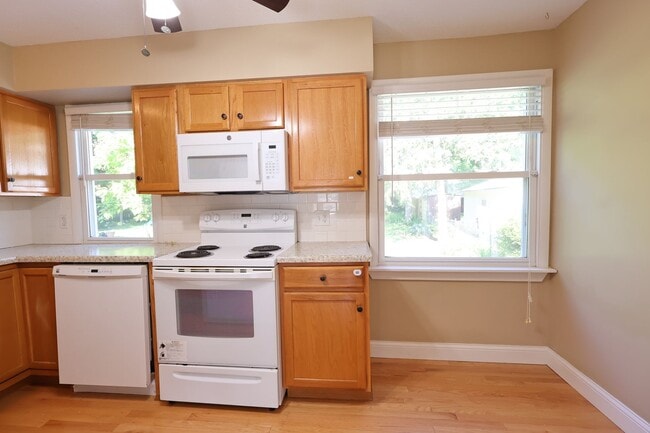 Building Photo - Charming Cape Cod Home in the Heart of Kirkwood!