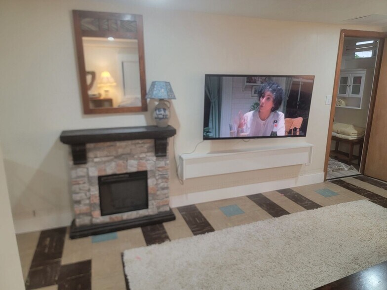 Primary Photo - 46 Gilbert St