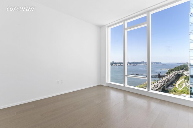 Building Photo - 30 Riverside Blvd