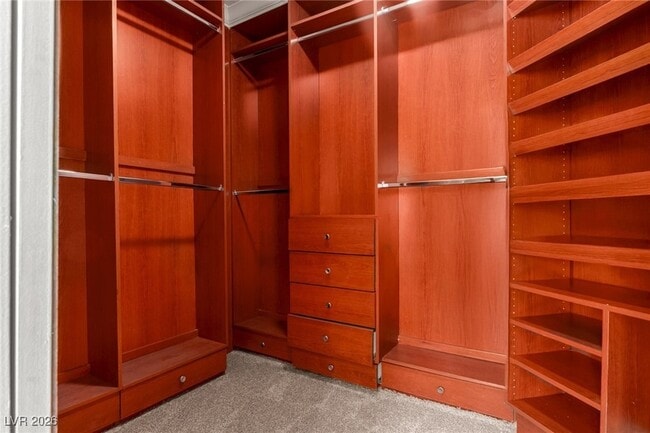 Building Photo - 264 Pointe Ranier Ave