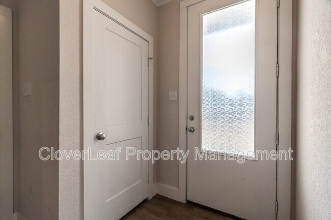 Building Photo - 272 Sapphire Dr