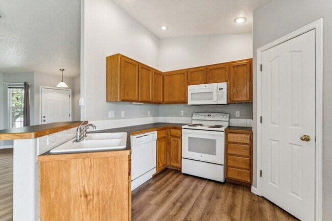 Building Photo - 12566 W Norristown St