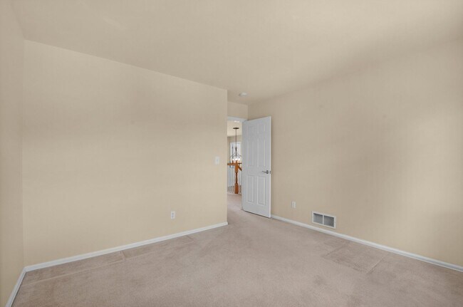 Building Photo - 2420 Regal View Ct