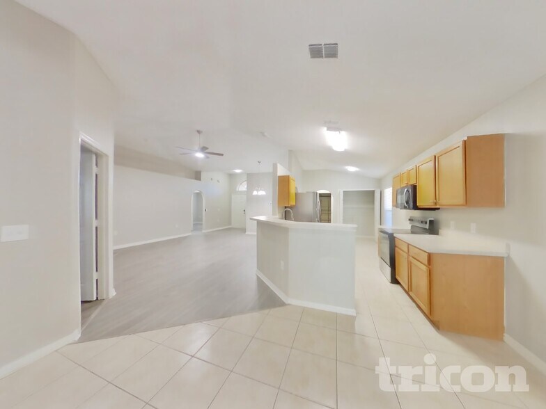 Building Photo - 12633 Avery Hill Ct