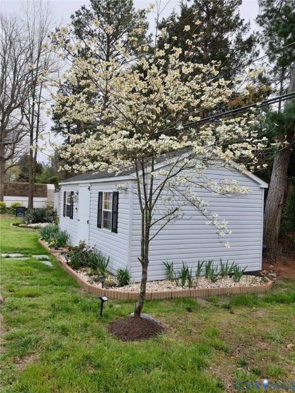 Building Photo - 5320 Lingle Ln