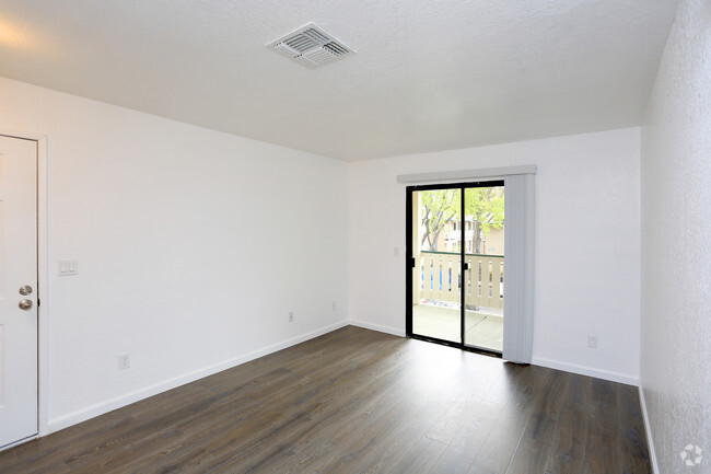 2BR 1BA-825 Sq Ft - Riverglen Apartments