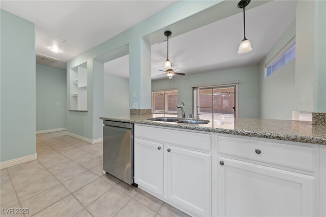 Building Photo - 1805 Joy Grove Ave