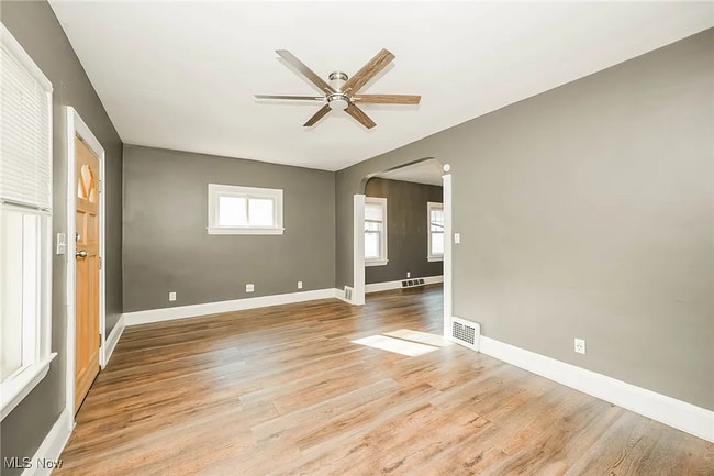 Building Photo - Beautifully Updated 3 Bedroom Cleveland Home – Only $1,600/Month