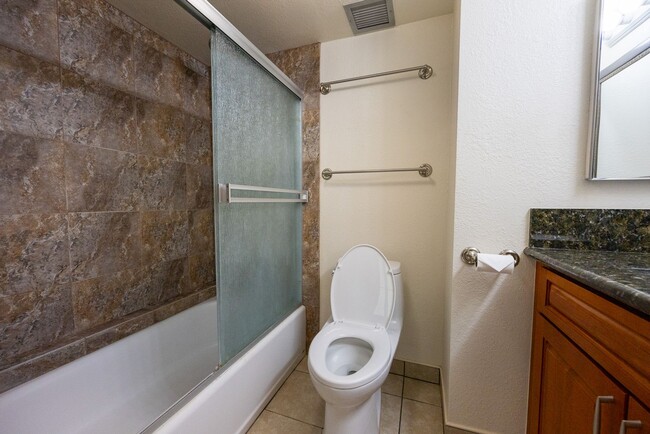 Building Photo - Mauna Luan Hawaii Kai 2 Bedroom 2 Bathroom...