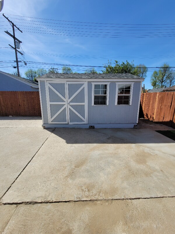 Building Photo - 6503 White Oak Ave