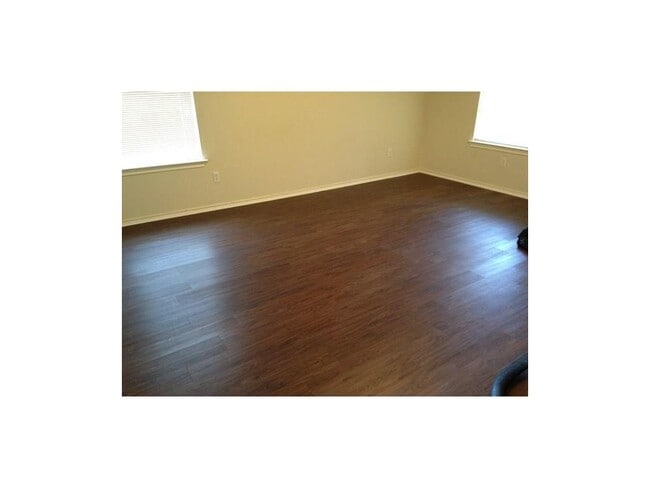 Building Photo - 1502 Carriage Hills Trail