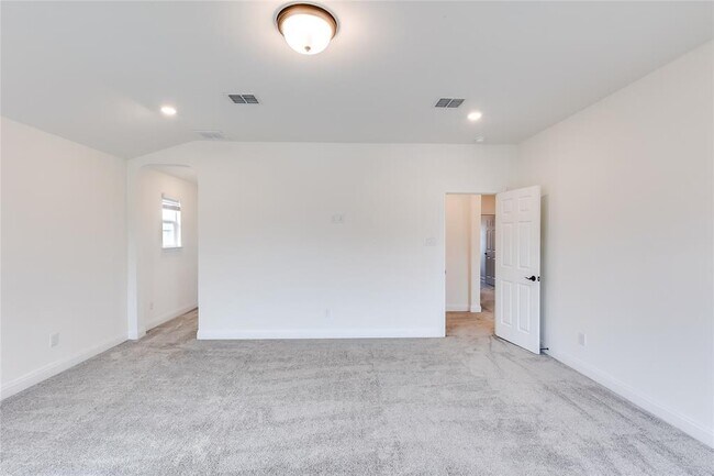 Building Photo - 1729 Stringer Pass