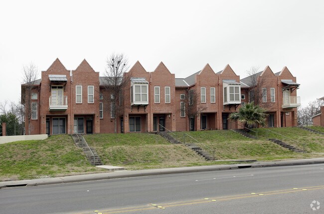 Building Photo - Springview North