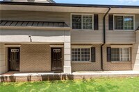 Building Photo - 6940 Roswell Rd