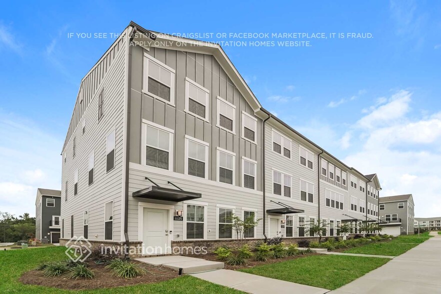 Building Photo - 11125 Tournament Dr
