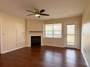 Building Photo - Charming Condo in Arden NC