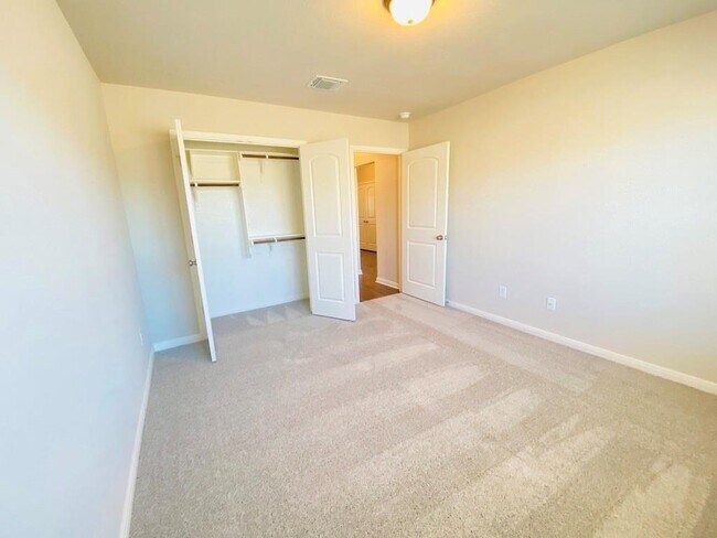 Building Photo - 5205 Leaning Tree