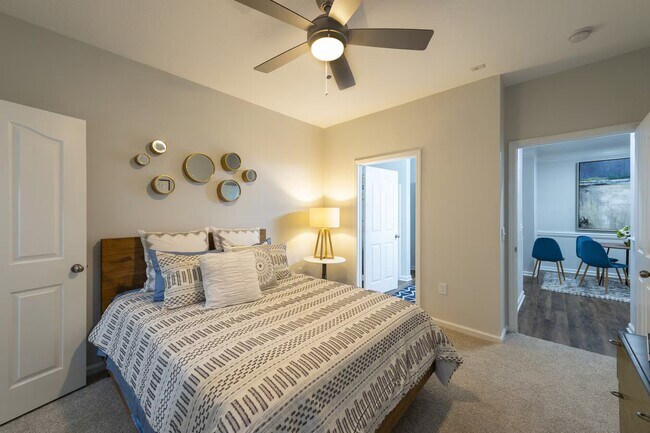 Building Photo - Your Luxury Lifestyle Begins Here!