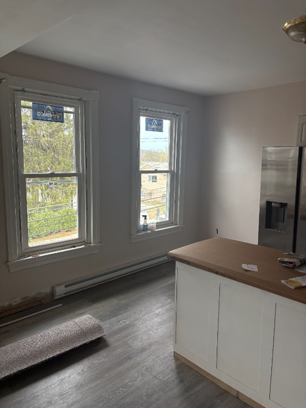 Building Photo - 220 Philadelphia Ave