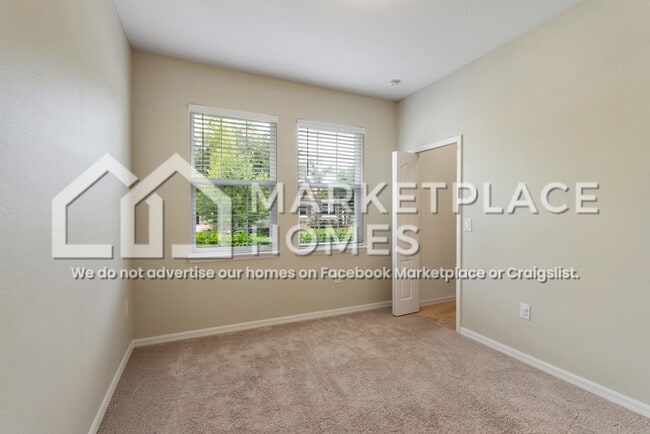 Building Photo - 3326 Rosa Ave