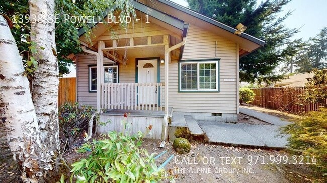 Primary Photo - 13938 SE Powell Blvd