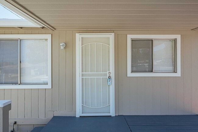 Building Photo - 32958 Urban Ave