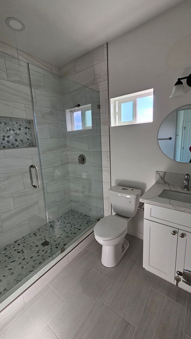 Building Photo - AVAILABLE FOR MOVE IN NOW!! Gorgeous brand...