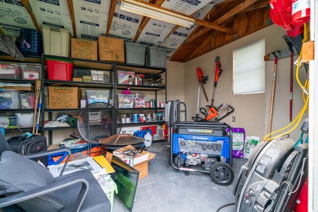 Building Photo - 2407 Willowby Dr