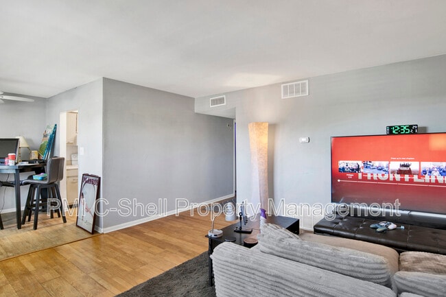 Building Photo - 600 Scenic Hwy