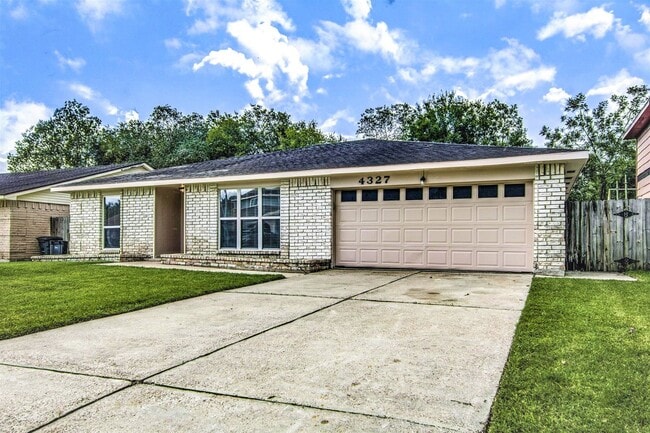 Primary Photo - 4327 Lucian Ln