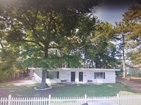 Building Photo - 1113 E Mimosa St