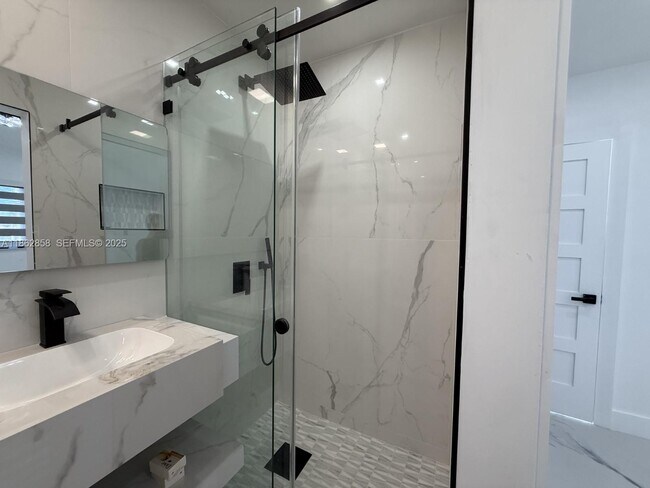 Building Photo - 11805 SW 185th St