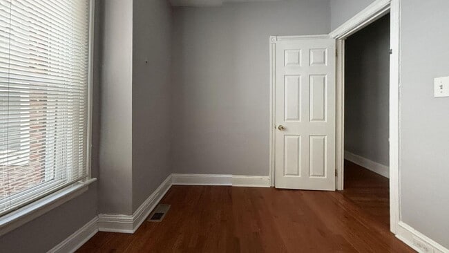 Building Photo - 4BR Home with Exposed Beams & Private Deck in Germantown