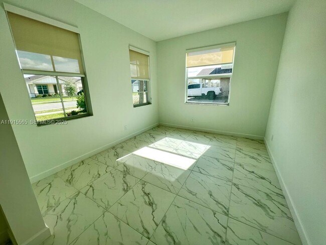 Building Photo - 1079 Haywagon Trl