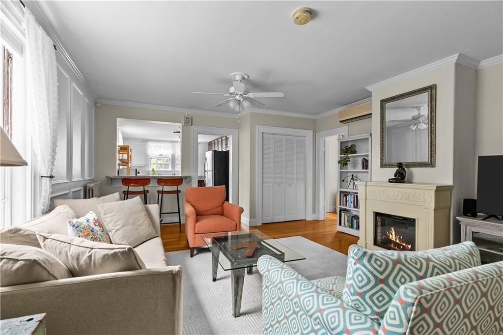 Building Photo - 36 Kay St