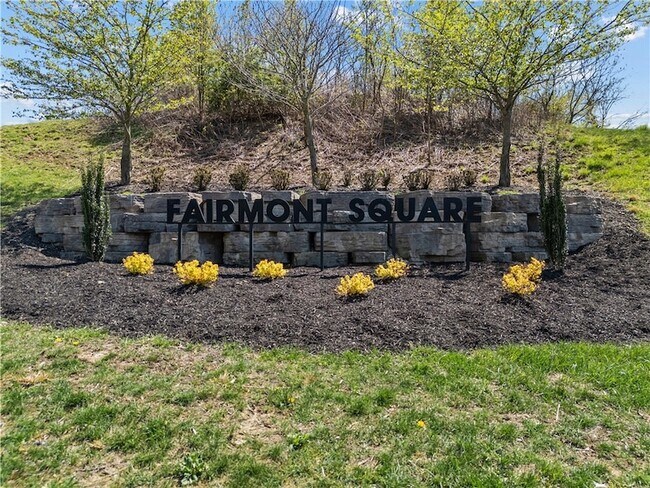 Building Photo - 410 Fairmont Dr